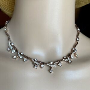 VINTAGE Crown Trifari rhinestone necklace